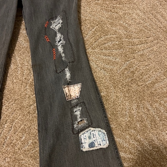 Leopard Ripped Jeans - Picture 3 of 14